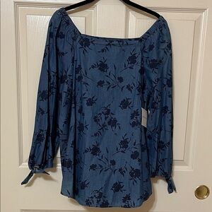 Liz Claiborne Blue Floral Blouse Top